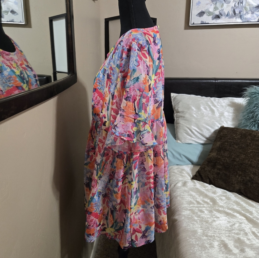 Floral Multicolor Scoop Neck Women’s Top By Southern Stitch NWT Never Worn . LG - Picture 3 of 10